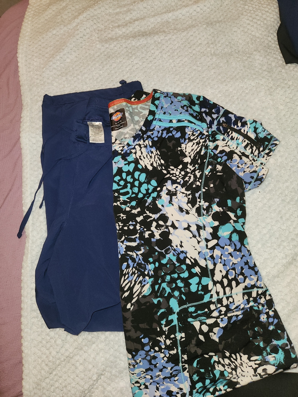 Dickies Blue & Multicolor Floral Scrub Set
